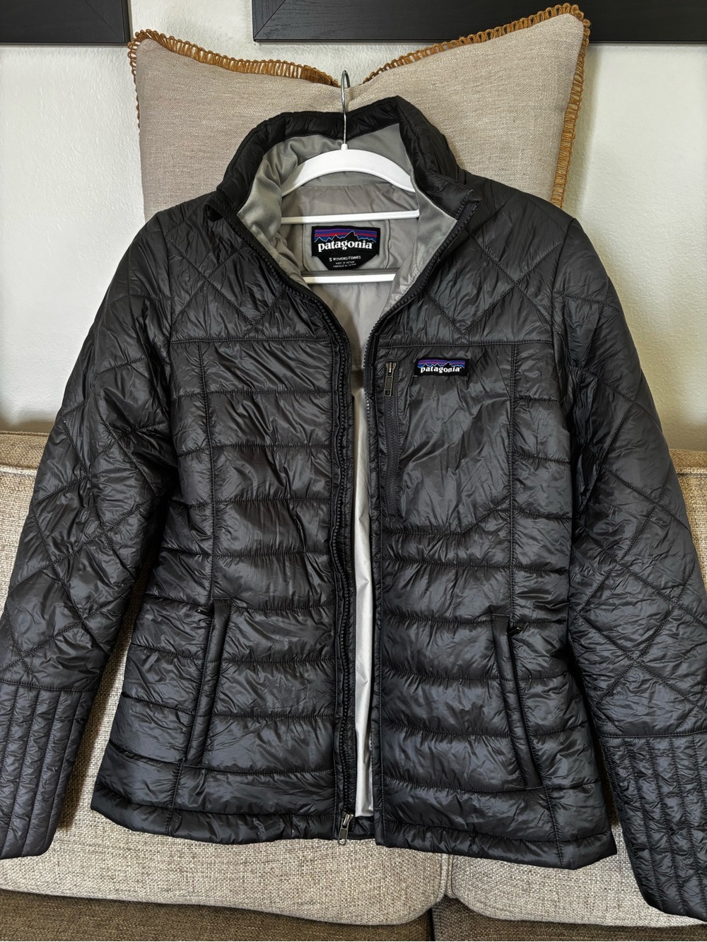 Patagonia Gray Women's Insulated Quilted Jacket